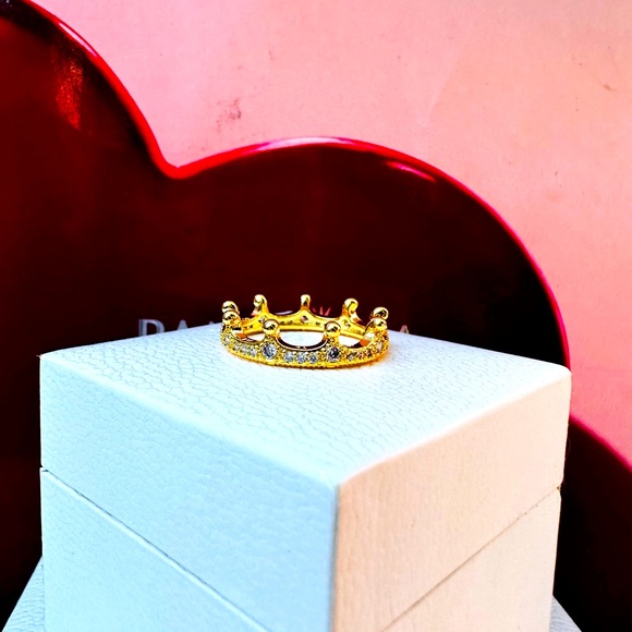 Authentic pandora ring size 7 comes with dust bag πΊπβ€οΈπΊπβ€οΈπΊπβ€οΈπΊπβ€οΈ - Picture 4 of 6